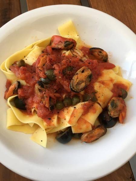 papardele com molho de mariscos